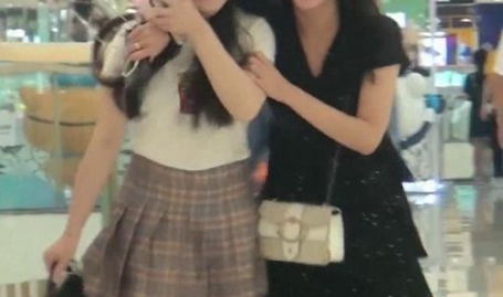 好大小姐姐快,揭秘时尚界的魅力女神